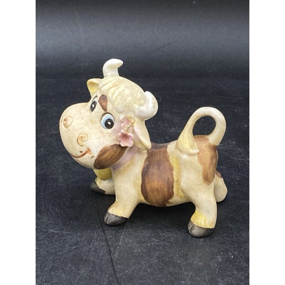 Kelvin Cow Figurine Mini Cow With Flowers Kitschy